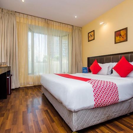Hotel Orritel West Мумбай Екстериор снимка