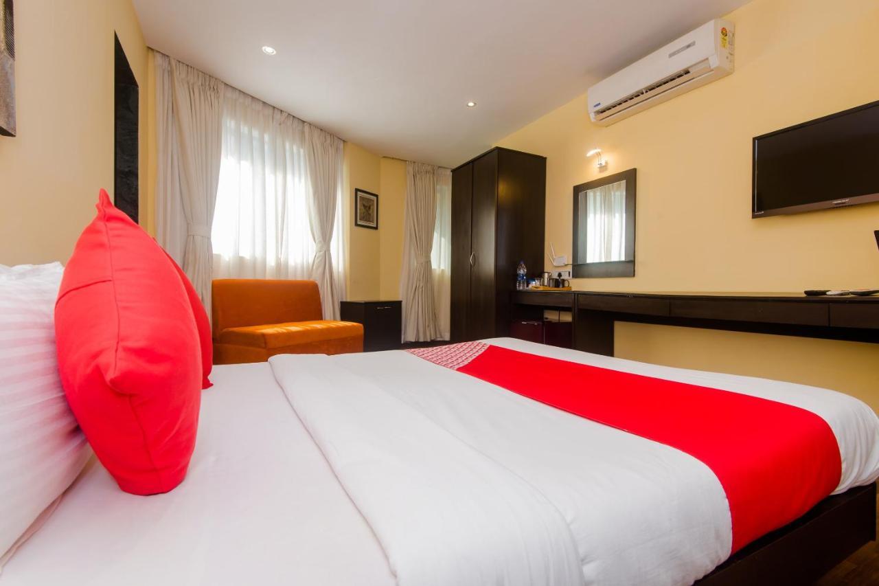 Hotel Orritel West Мумбай Екстериор снимка