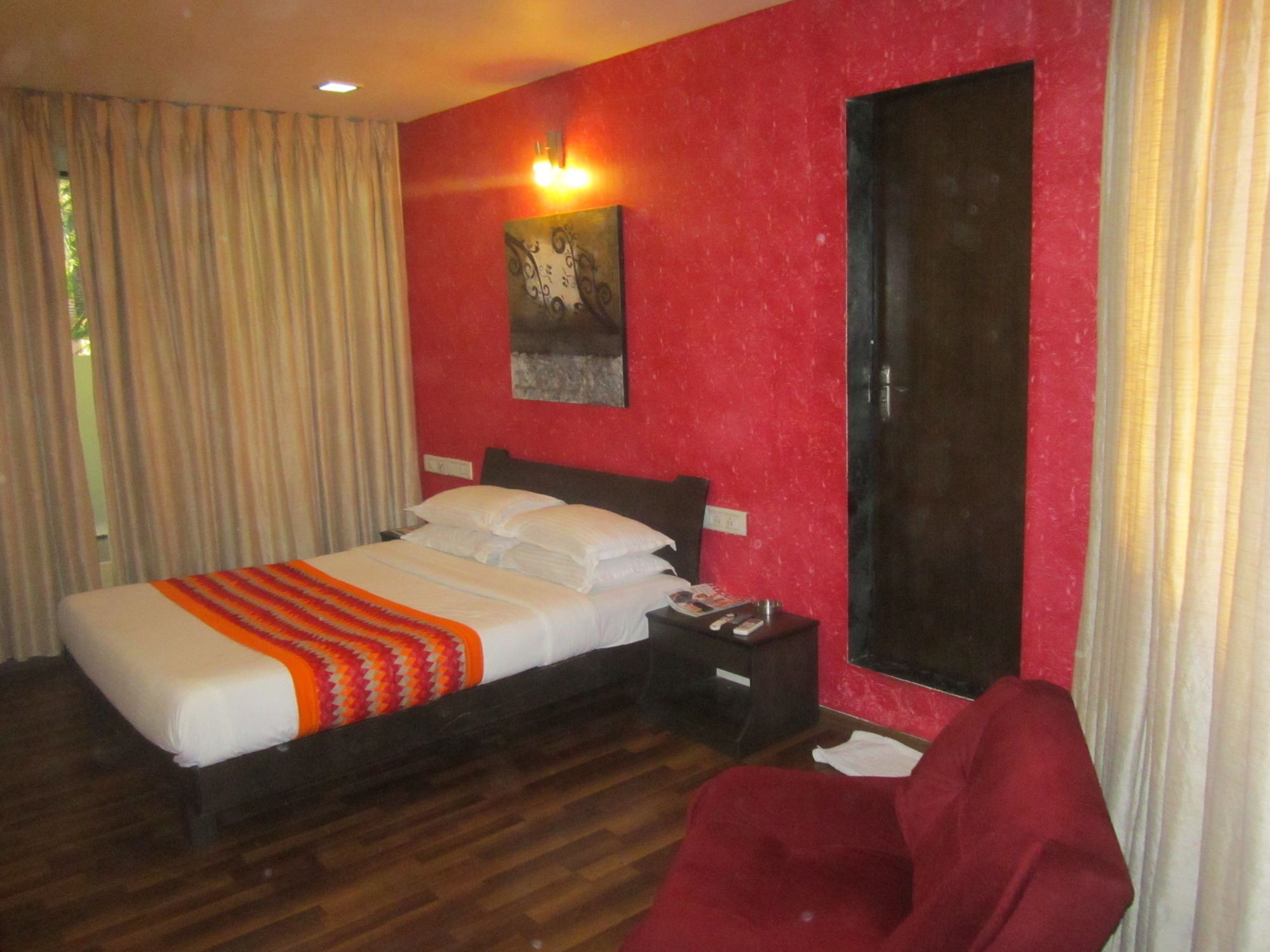 Hotel Orritel West Мумбай Екстериор снимка