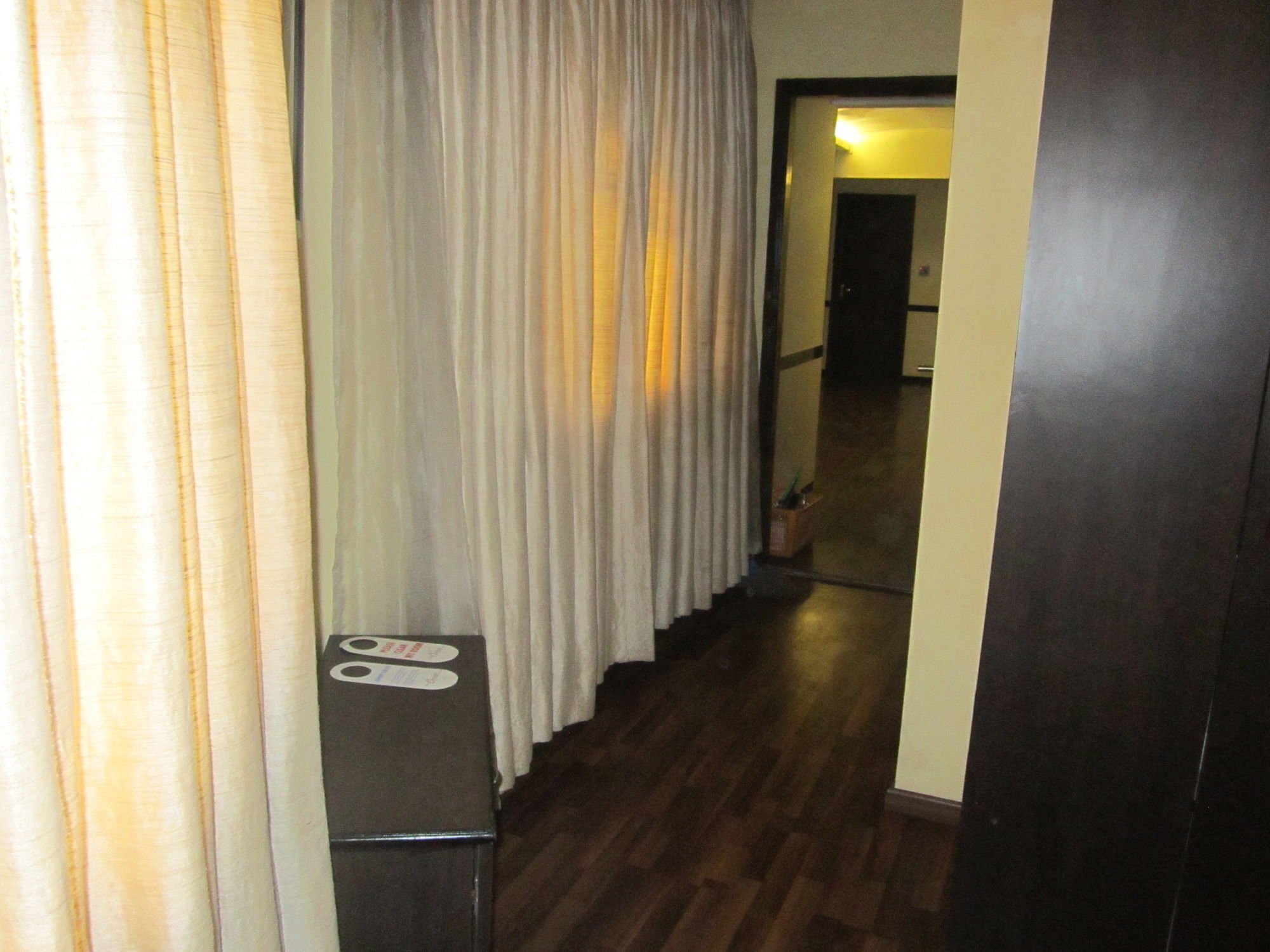 Hotel Orritel West Мумбай Екстериор снимка